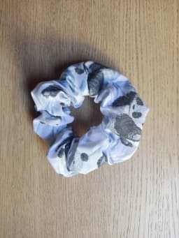 Scrunchie panda 1